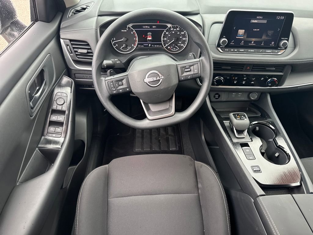 Used 2025 Nissan Rogue S image 16