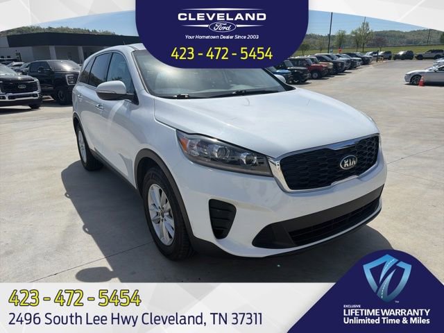 Used 2020 Kia Sorento LX image 1