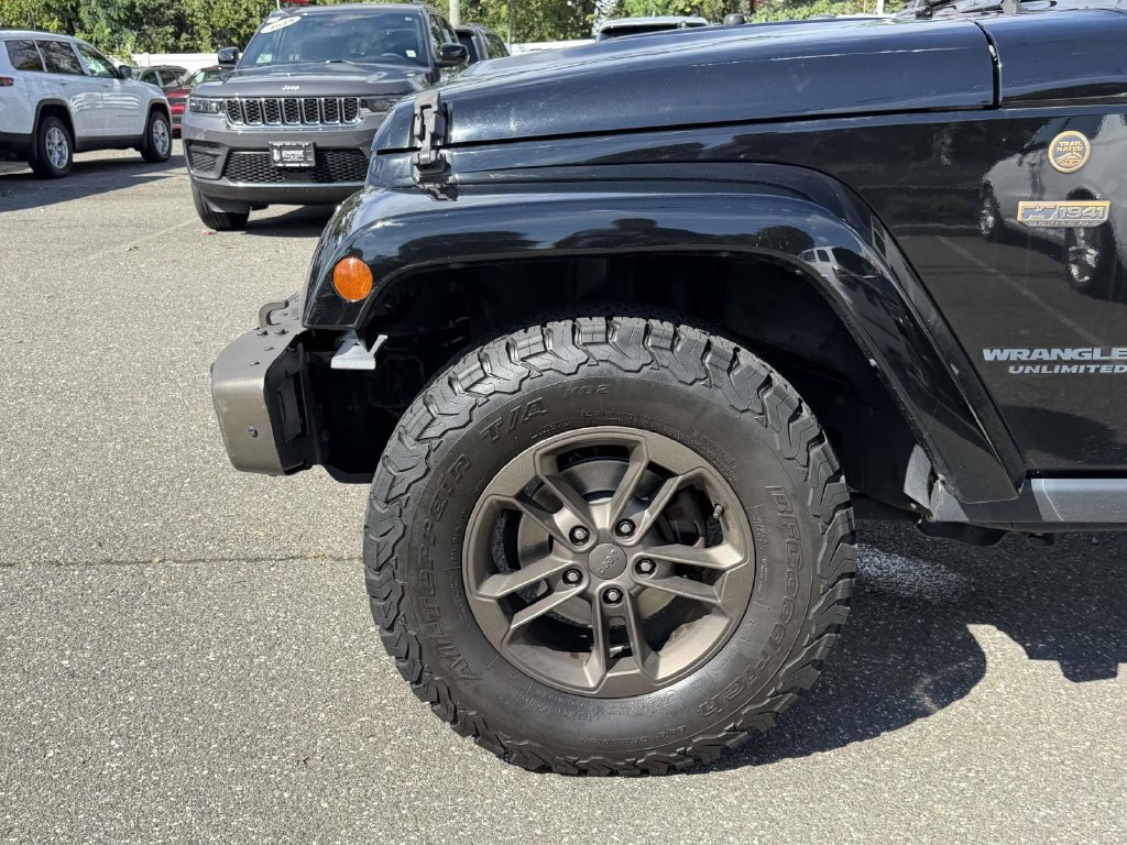 Certified 2016 Jeep Wrangler Unlimited Sahara AWD/4WD image 14