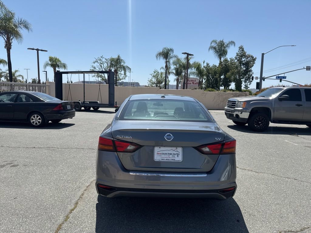 Used 2022 Nissan Altima 2.5 SV FWD image 7