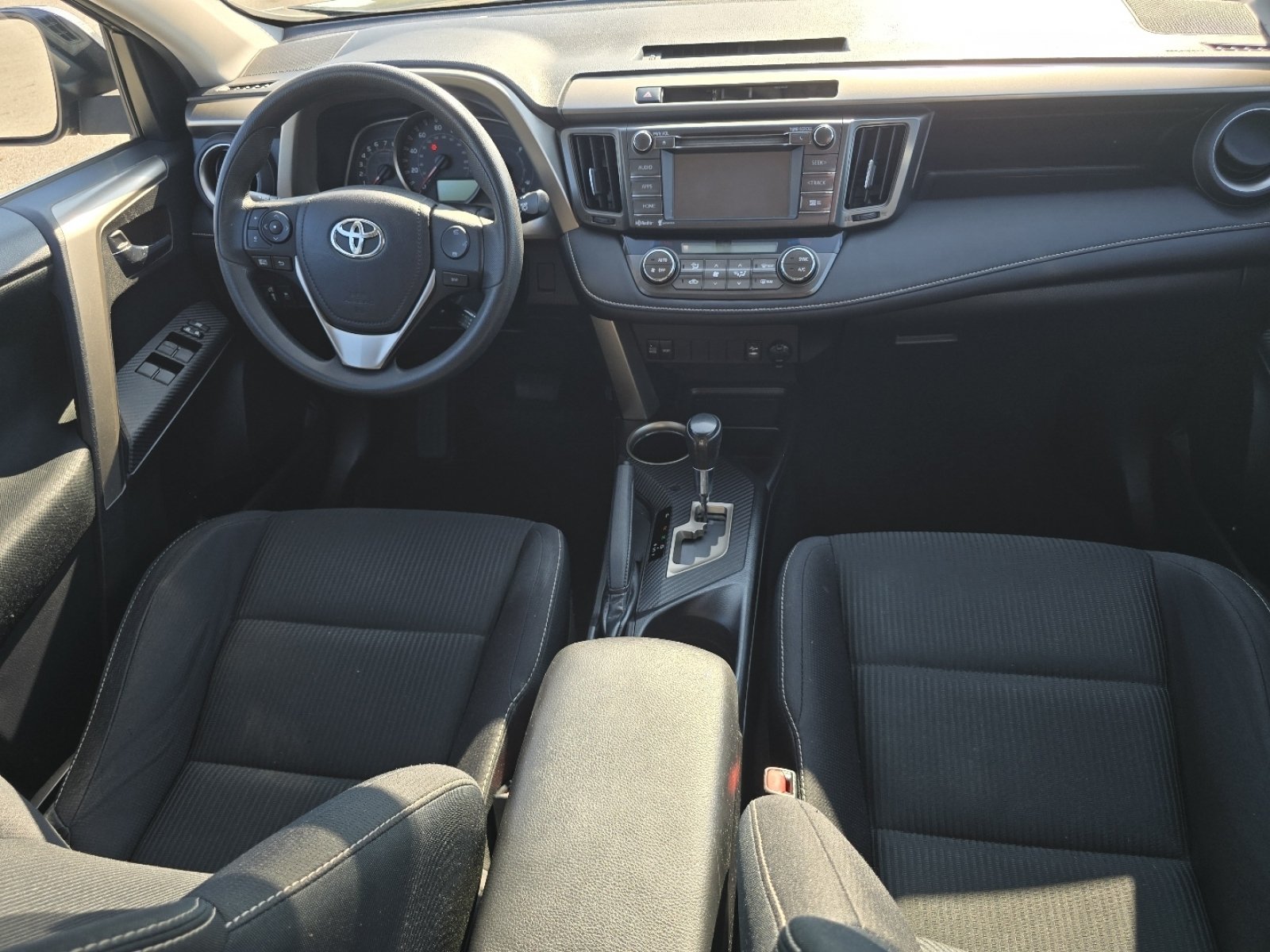 Used 2015 Toyota RAV4 XLE FWD image 24