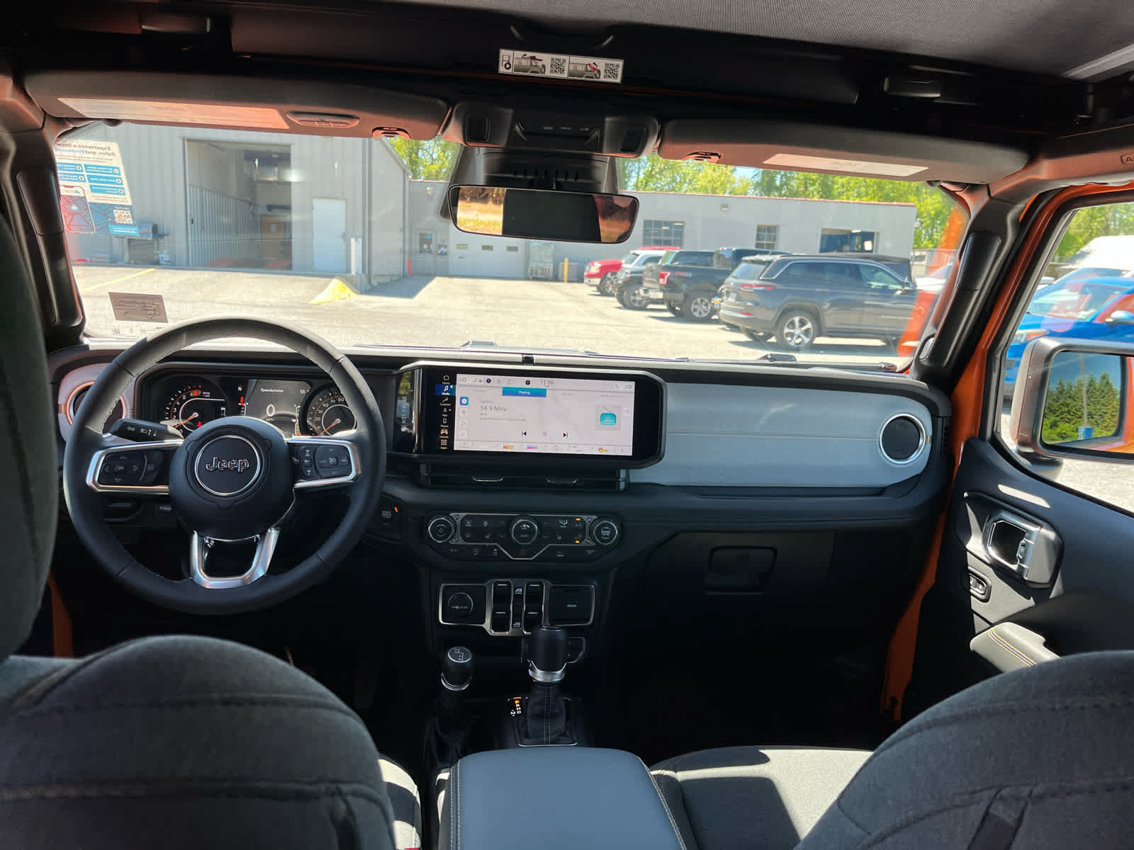 New 2026 Jeep Wrangler Unlimited Sahara AWD/4WD image 27