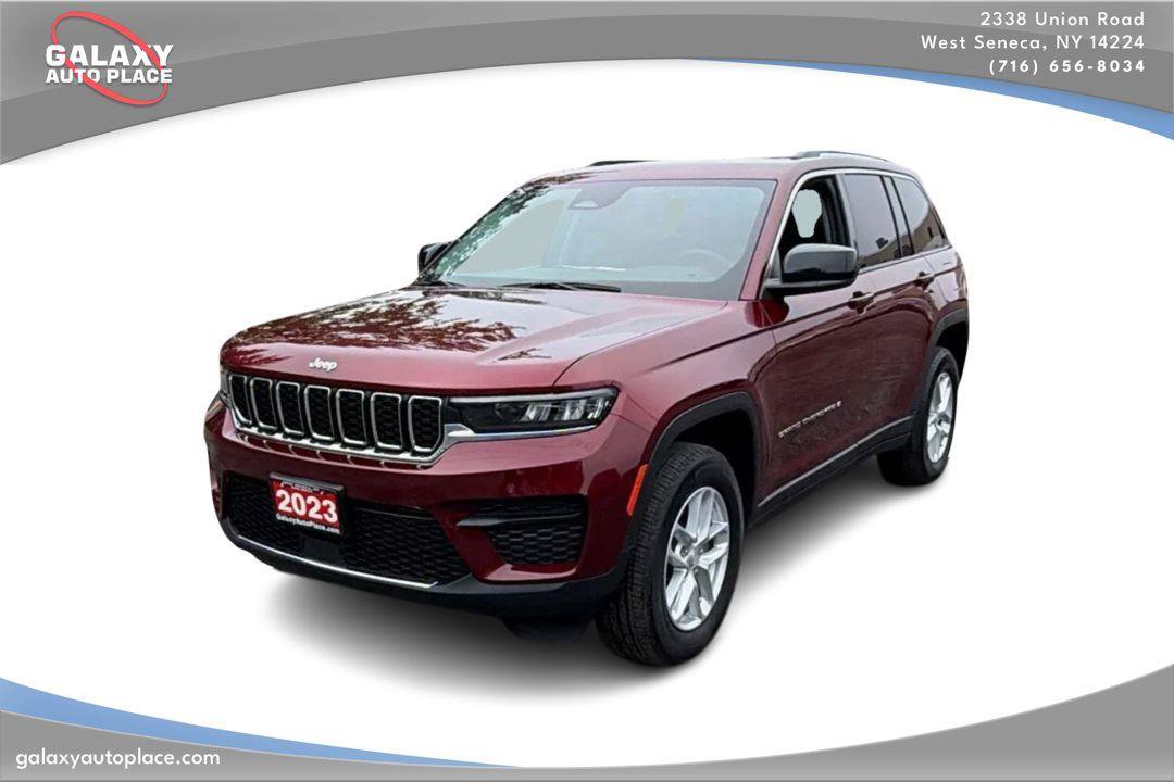 Used 2023 Jeep Grand Cherokee Laredo w/ Luxury Tech Group I
