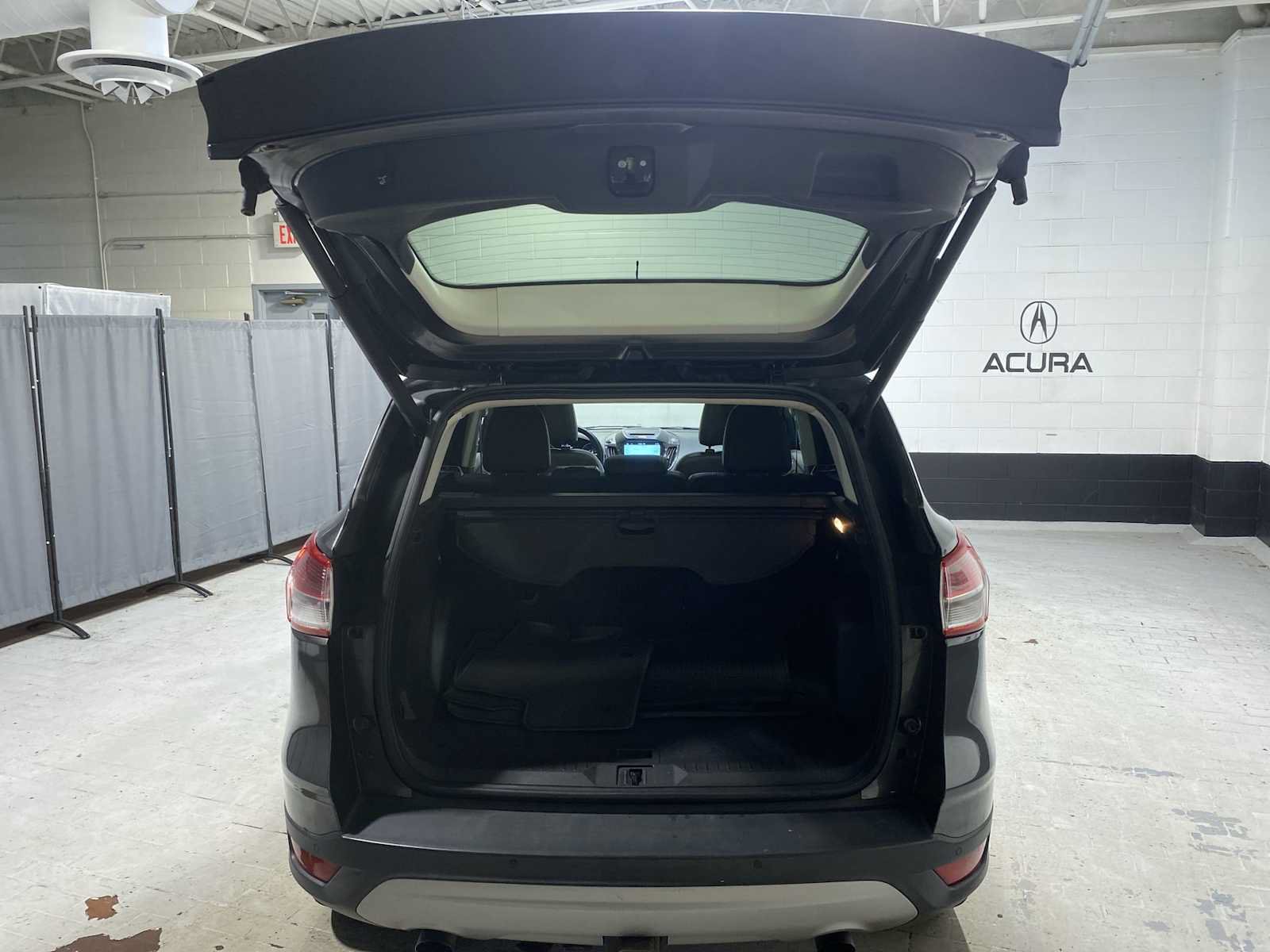 Used 2016 Ford Escape Titanium AWD/4WD image 19
