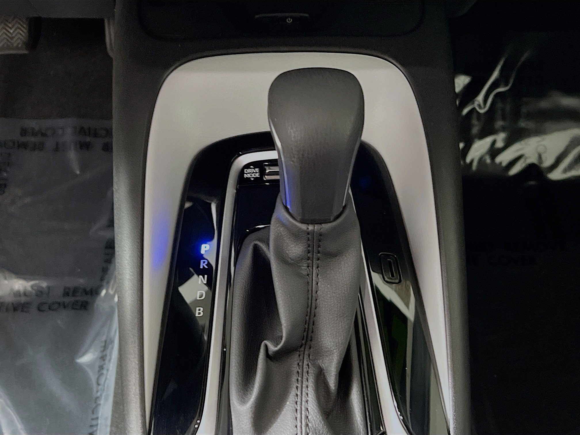 Used 2024 Toyota Corolla SE w/ SE Premium Package image 24