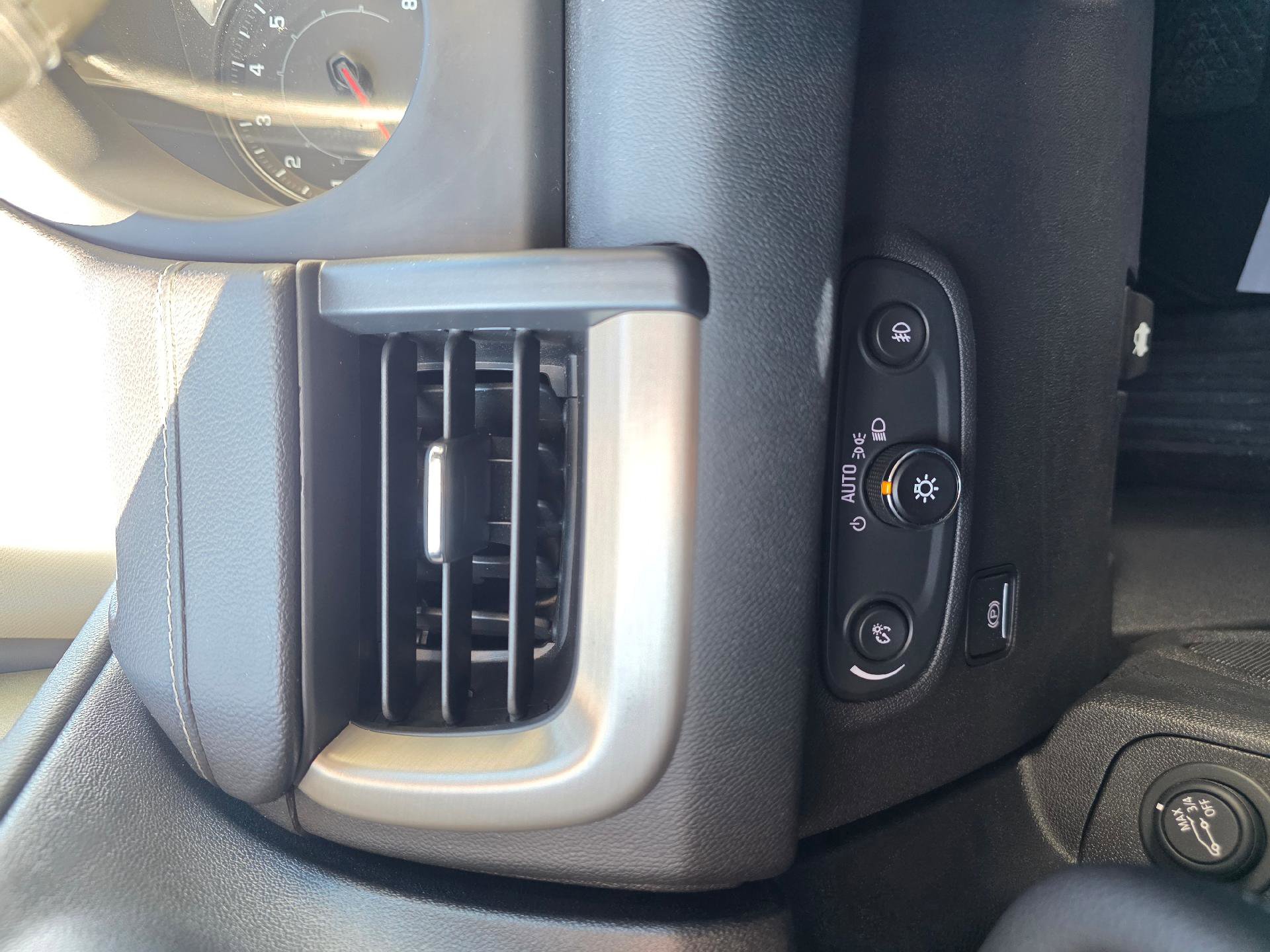 Used 2020 GMC Terrain Denali image 9