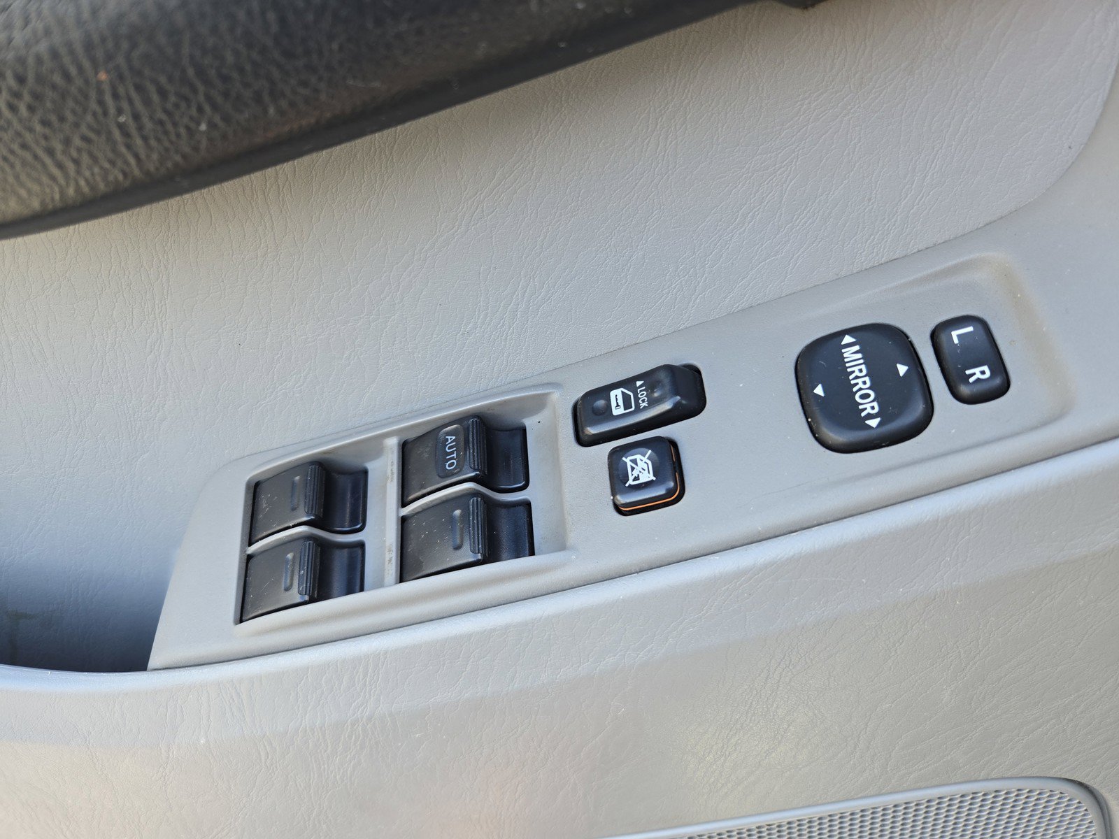 Used 2006 Toyota 4Runner SR5 RWD image 24