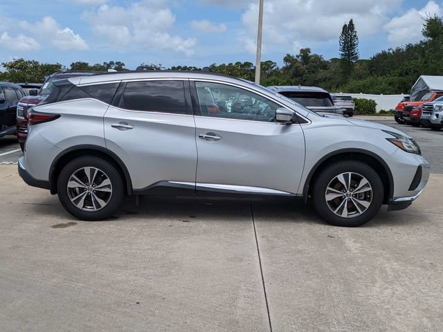 Used 2019 Nissan Murano SV w/ Cargo Package FWD image 3