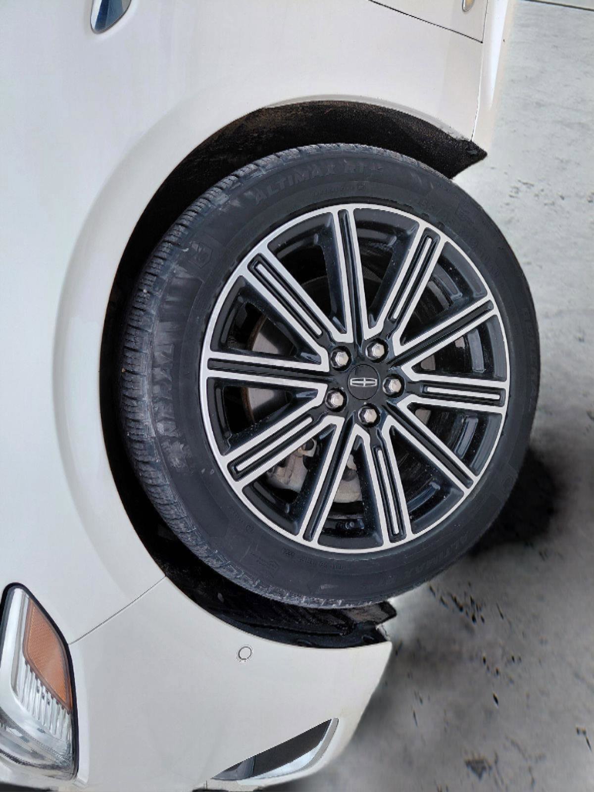 Used 2018 Lincoln Continental Reserve image 10