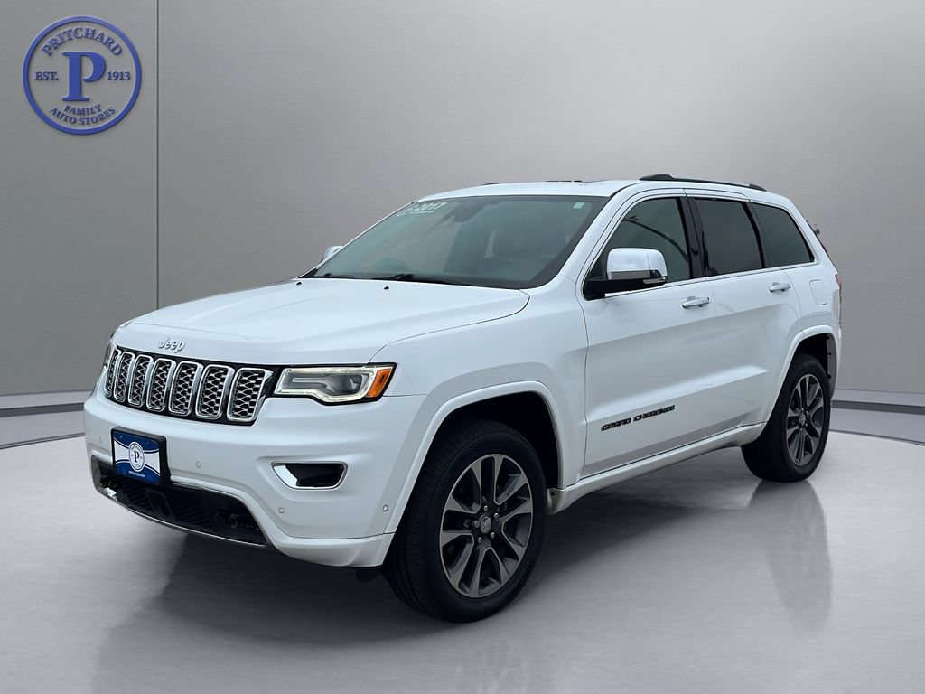 Used 2017 Jeep Grand Cherokee Overland w/ Jeep Active Safety Group AWD/4WD image 3