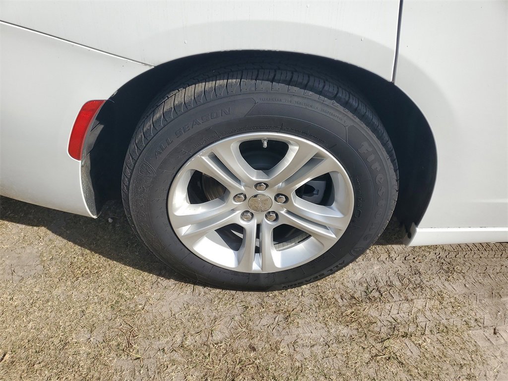 Used 2022 Dodge Charger SXT image 7