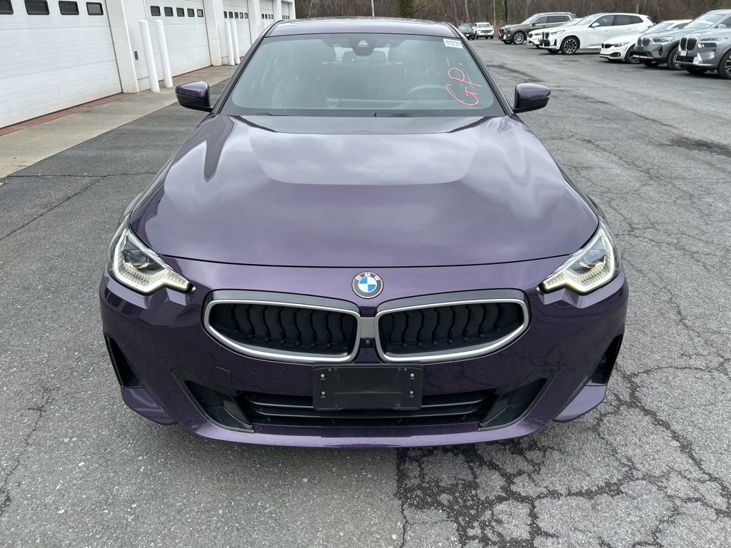 Used 2025 BMW 230i xDrive Coupe w/ Premium Package image 8