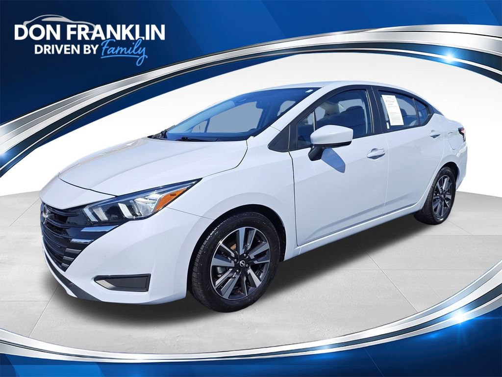 Used 2024 Nissan Versa SV FWD image 1