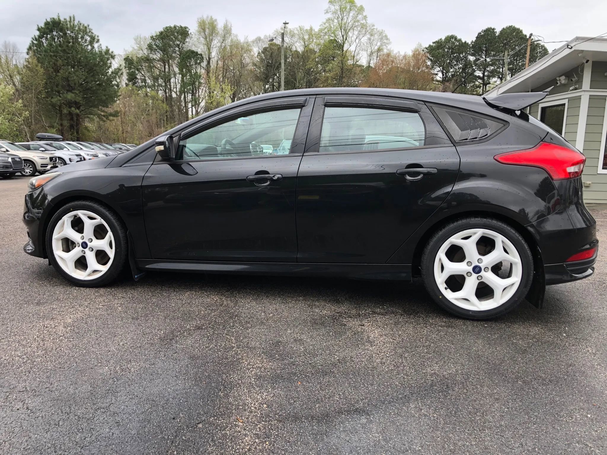 Used 2015 Ford Focus ST w/ Equipment Group 402A FWD image 6