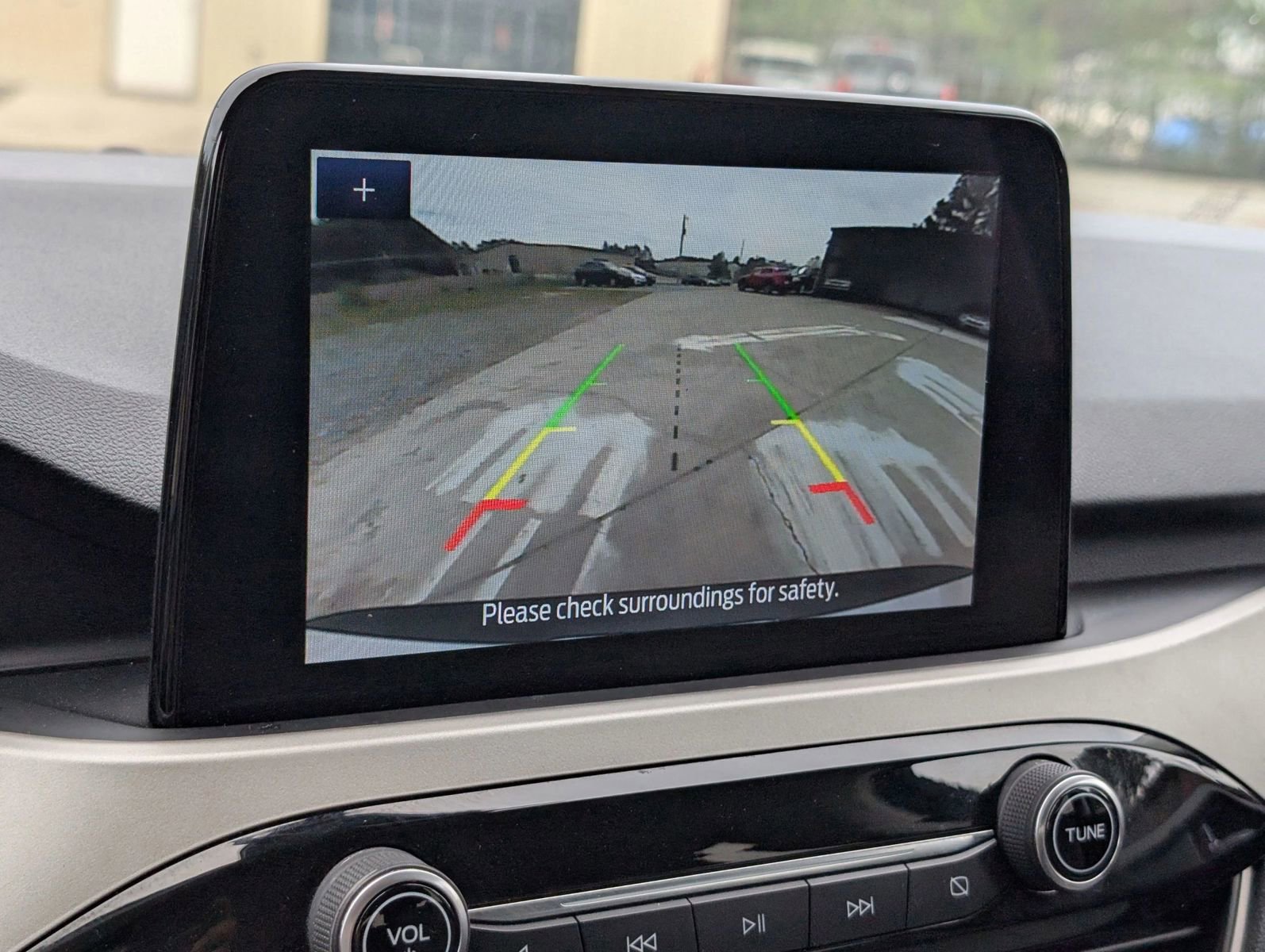 Used 2021 Ford Escape SE image 10