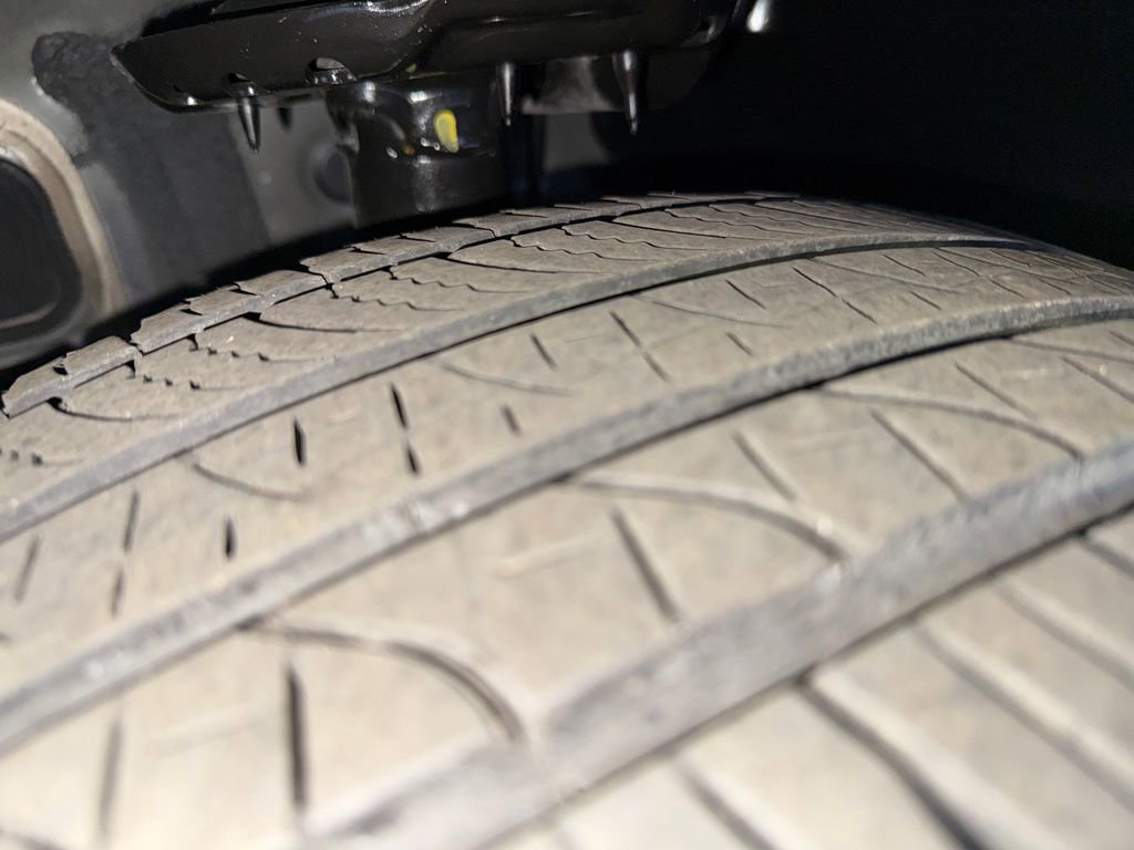 Used 2025 Kia Telluride EX w/ EX Captain's Chair Package image 31