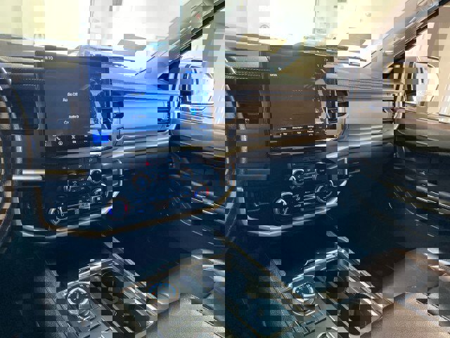 Used 2023 Ford Expedition Max XLT image 19