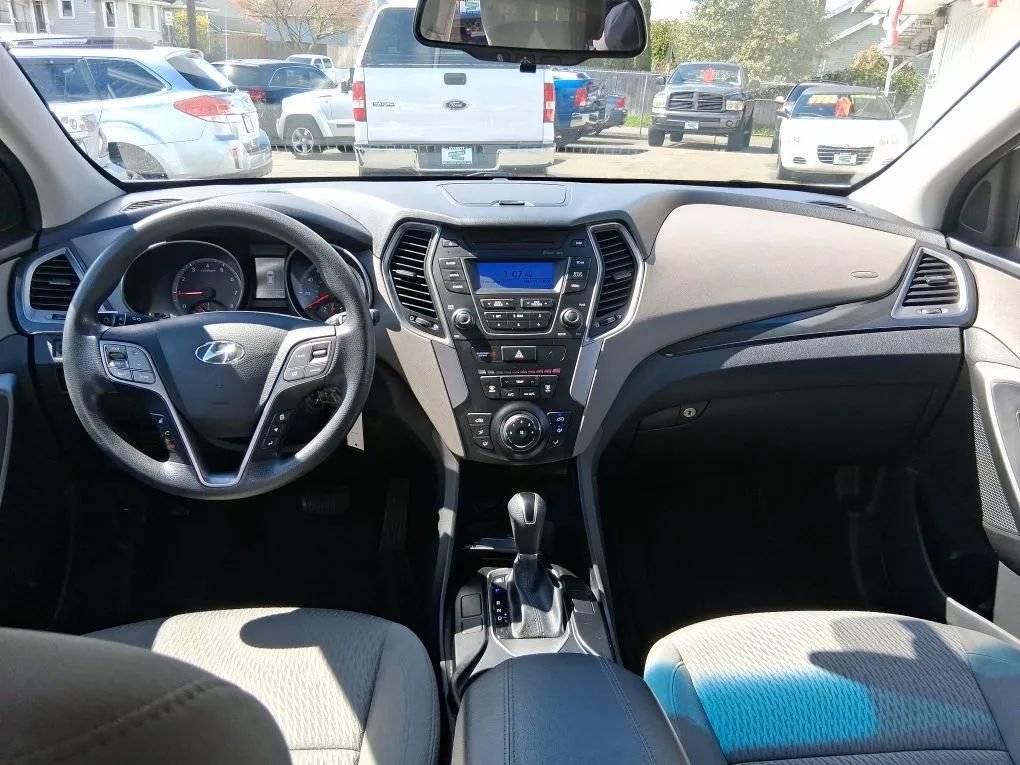 Used 2014 Hyundai Santa Fe Sport AWD/4WD image 5