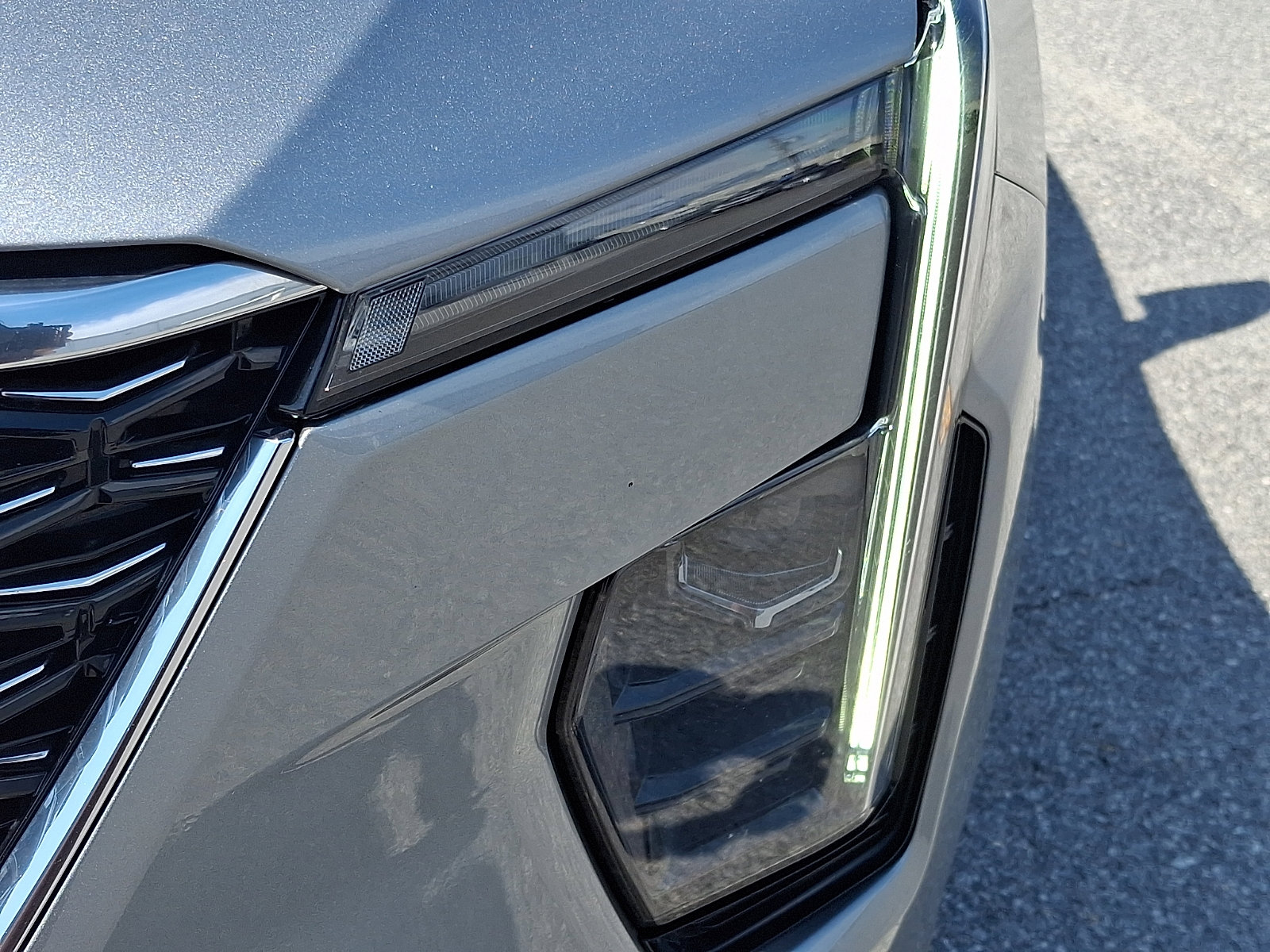 Used 2025 Cadillac XT4 Premium Luxury AWD/4WD image 9