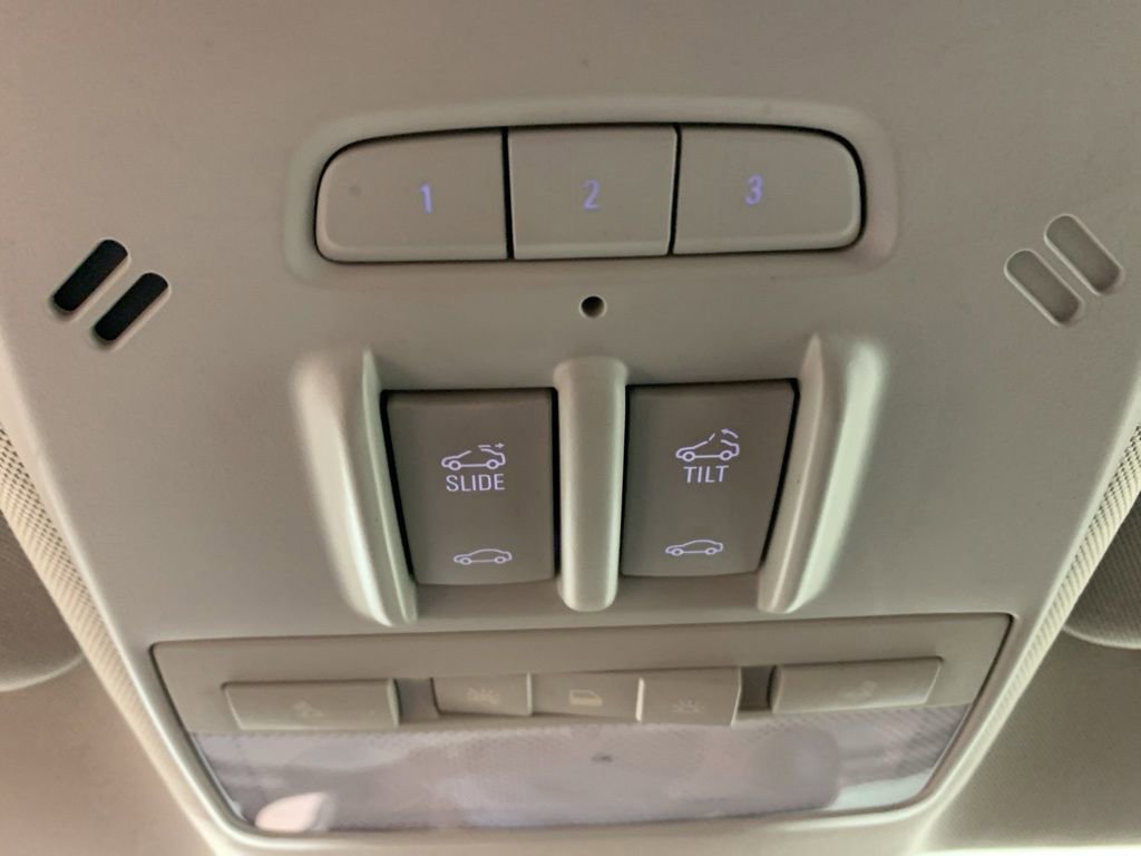 Used 2017 Buick Encore Essence w/ Experience Buick Package FWD image 22