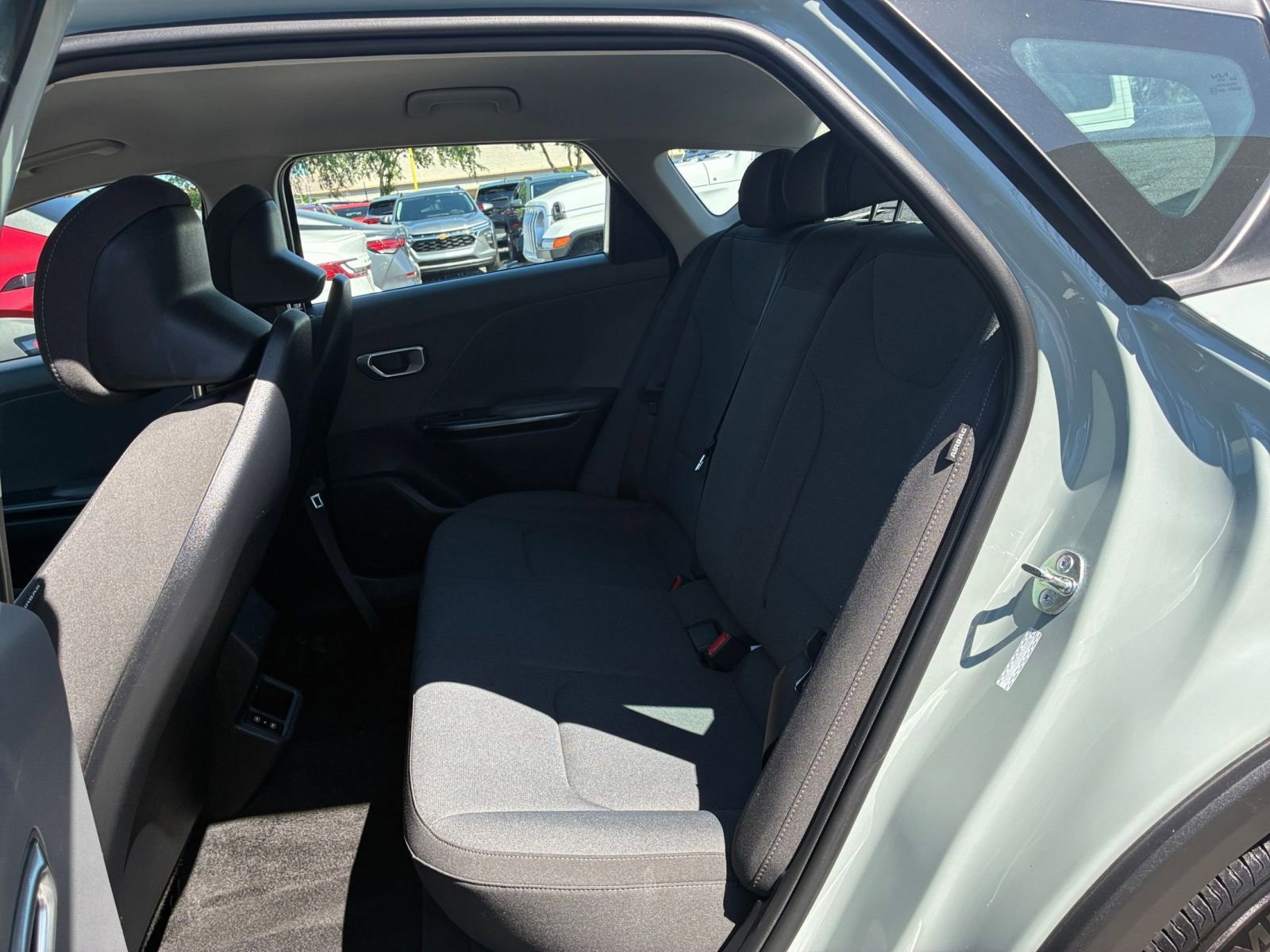 Used 2025 Kia K4 LXS image 24