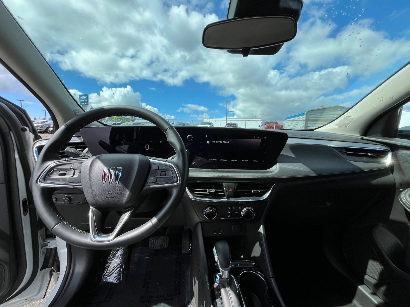 Used 2025 Buick Encore GX Preferred FWD image 33