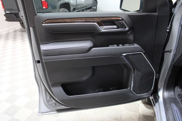New 2026 GMC Sierra 1500 SLE w/ X31 Off-Road Package AWD/4WD image 16