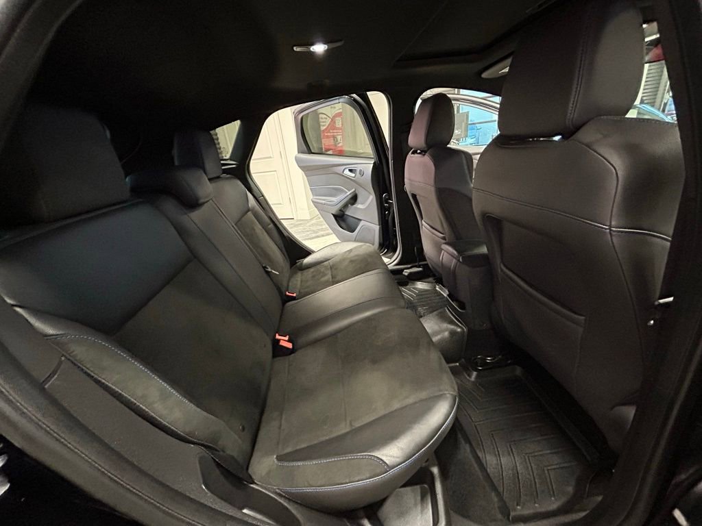 Used 2017 Ford Focus RS image 44
