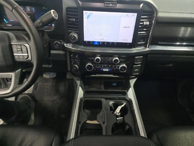 Certified 2025 Ford F250 Lariat w/ Lariat Ultimate Package AWD/4WD image 8