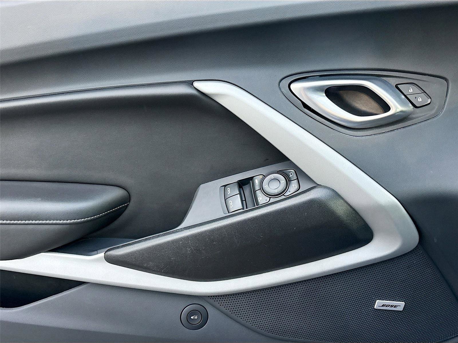 Used 2022 Chevrolet Camaro LT w/ Technology Package image 20