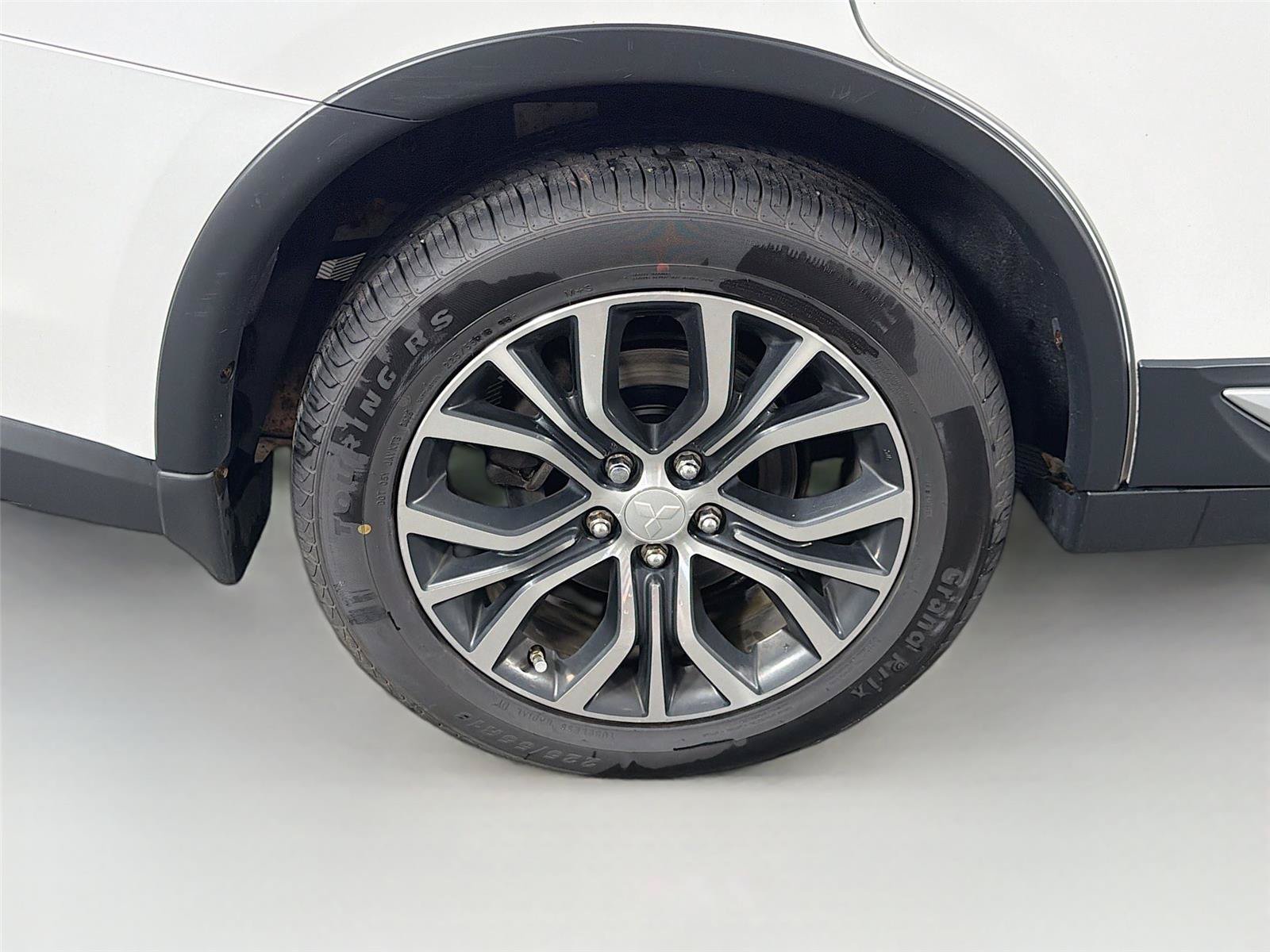 Used 2016 Mitsubishi Outlander SEL AWD/4WD image 32