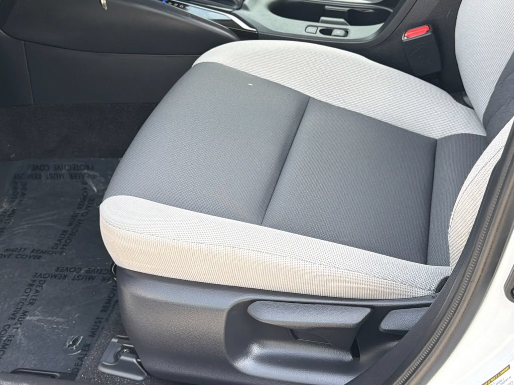 Used 2024 Toyota Corolla LE FWD image 19