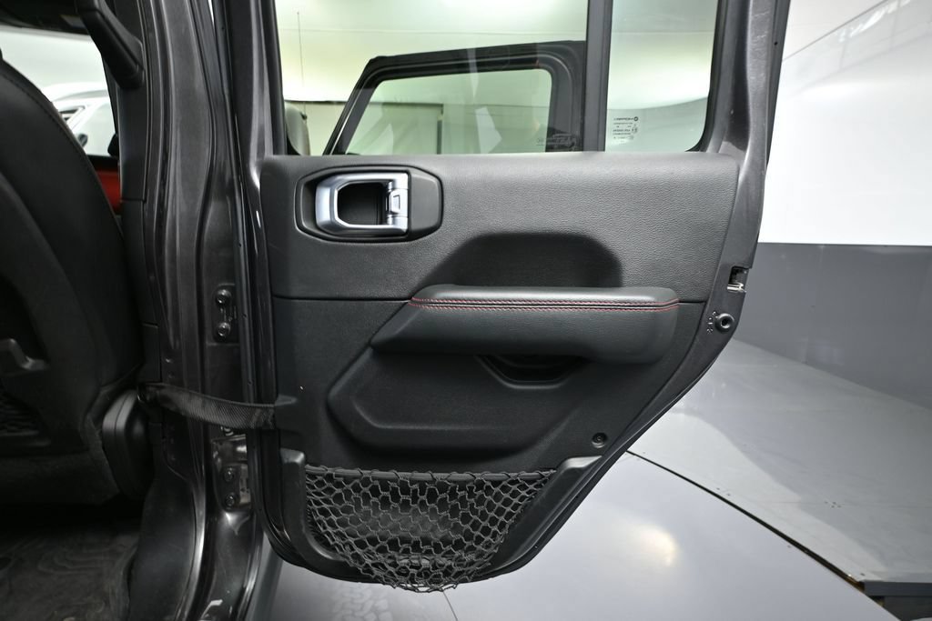 Used 2020 Jeep Wrangler Unlimited Rubicon w/ LED Lighting Group AWD/4WD image 31