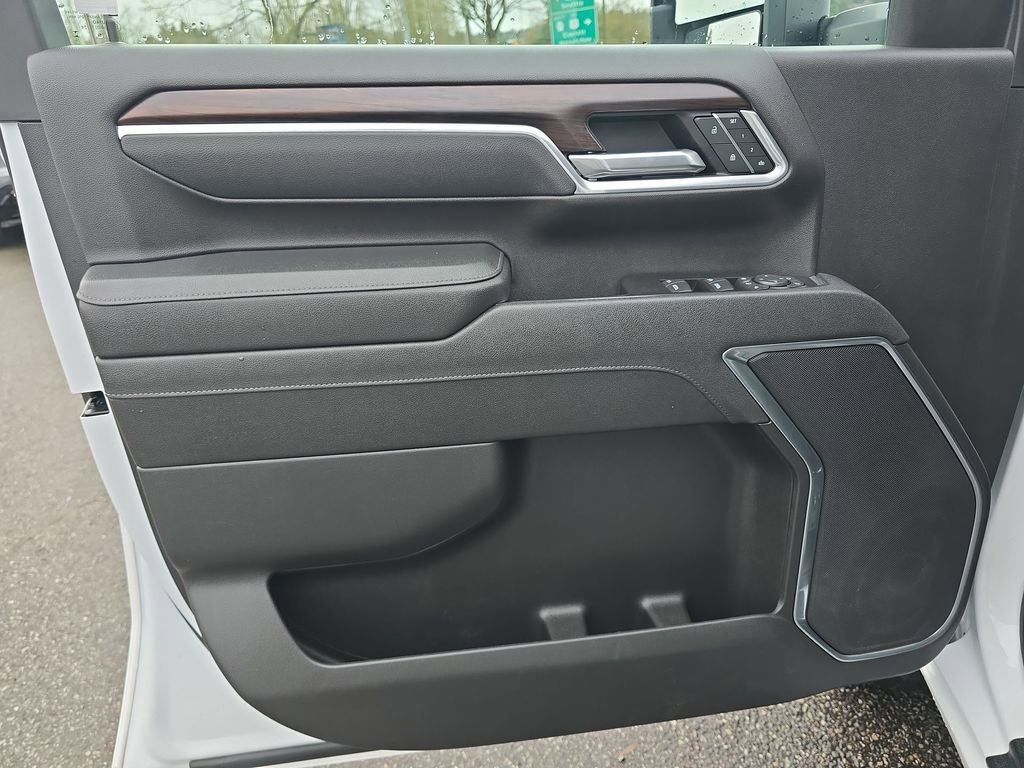 Certified 2025 GMC Sierra 3500 SLT w/ X31 Off-Road Package image 25