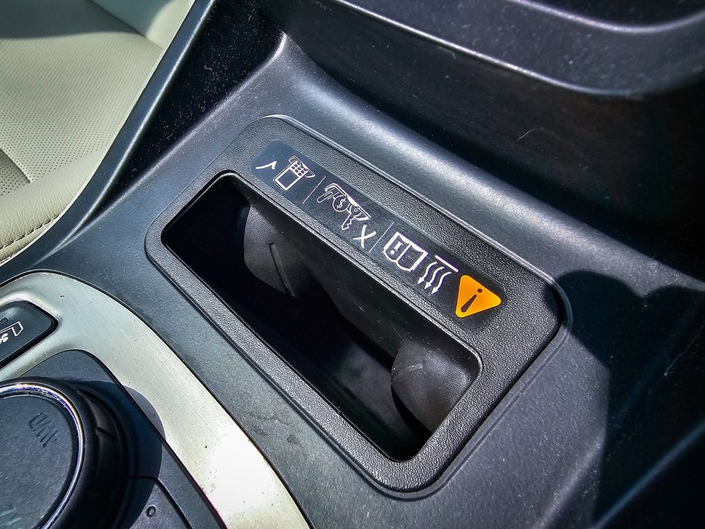Used 2018 GMC Terrain Denali w/ Advanced Safety Package AWD/4WD image 32
