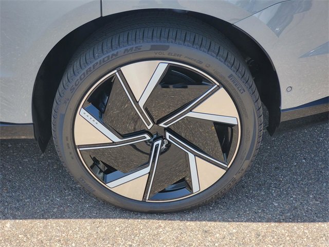 New 2025 Volvo EX90 Plus image 7