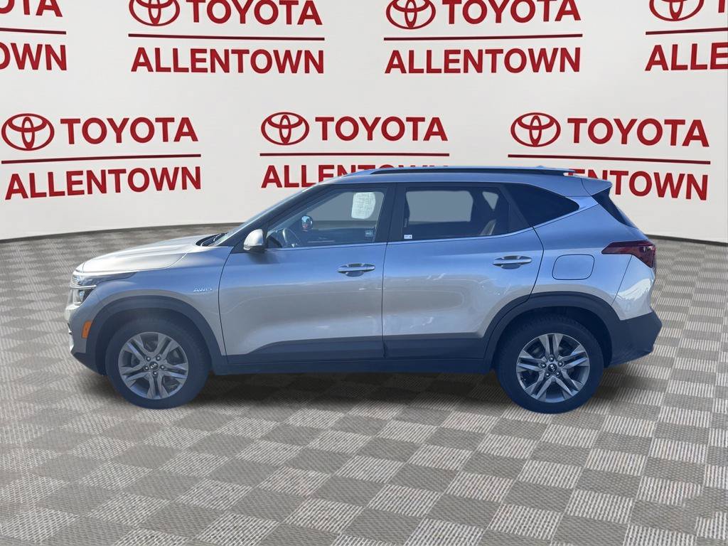 Used 2021 Kia Seltos S AWD/4WD image 3