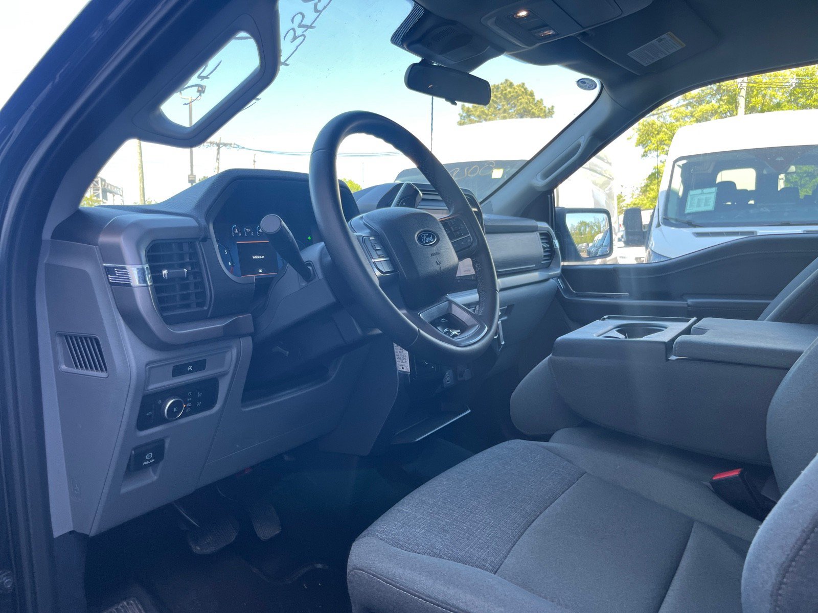 Used 2025 Ford F150 XLT w/ Equipment Group 301A Standard AWD/4WD image 13