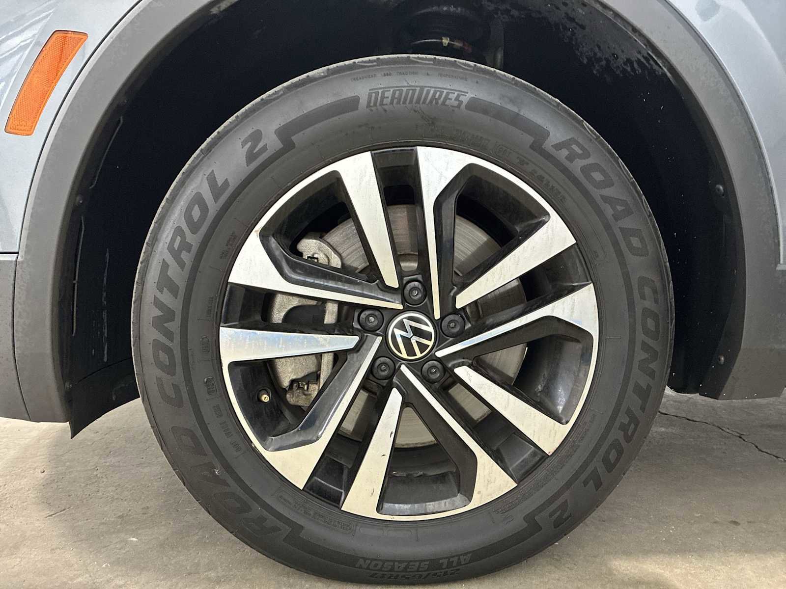 Used 2023 Volkswagen Tiguan S image 18