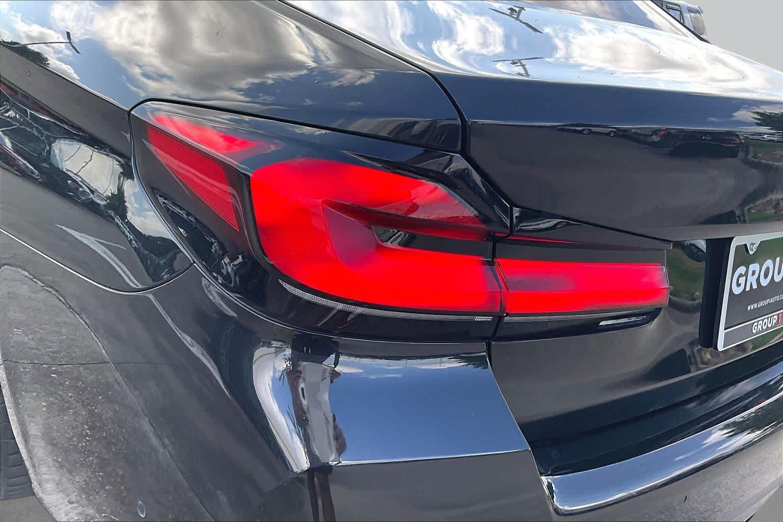 Used 2022 BMW 530i w/ M Sport Package RWD image 26
