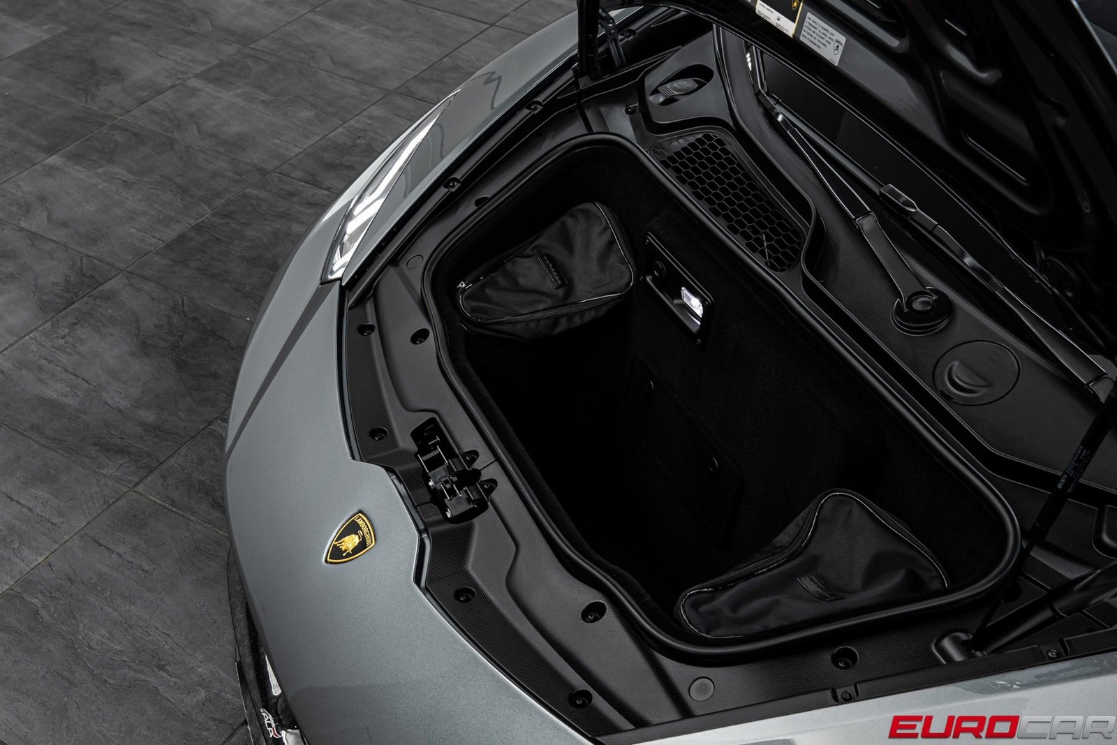 Used 2018 Lamborghini Huracan Performante image 10