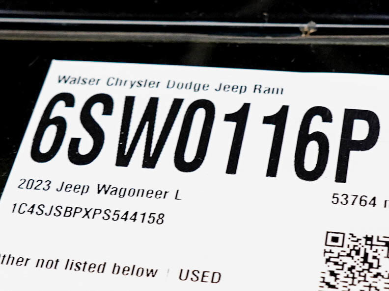 Used 2023 Jeep Wagoneer L Series II w/ Premium Group I AWD/4WD image 34