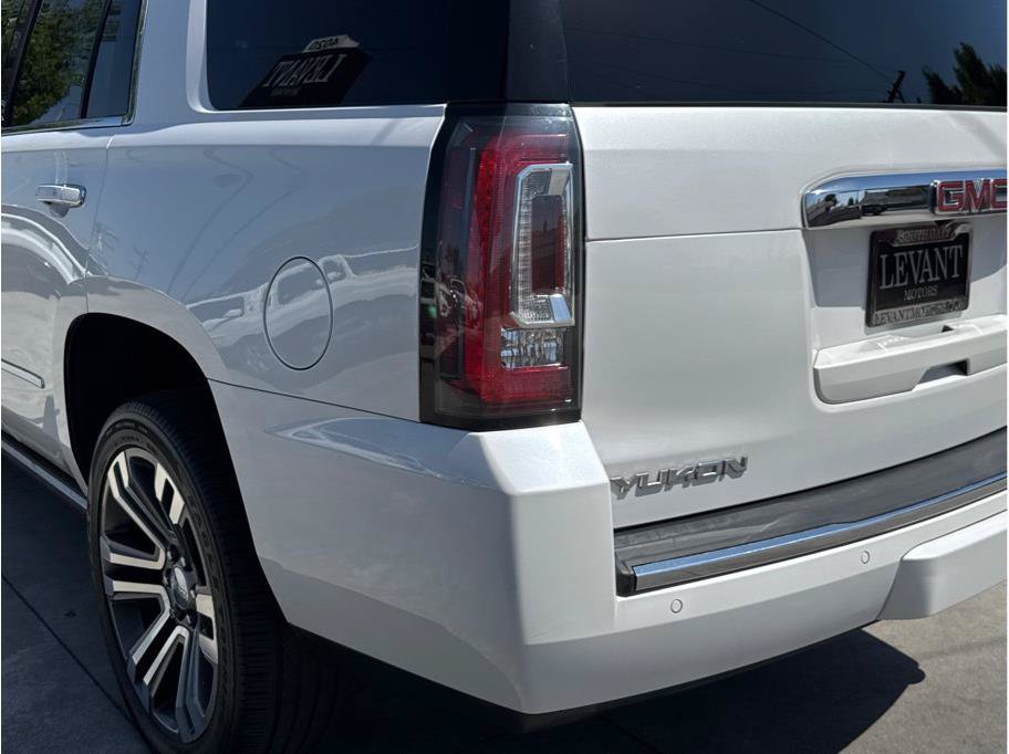 Used 2019 GMC Yukon Denali w/ Denali Ultimate Package RWD image 11