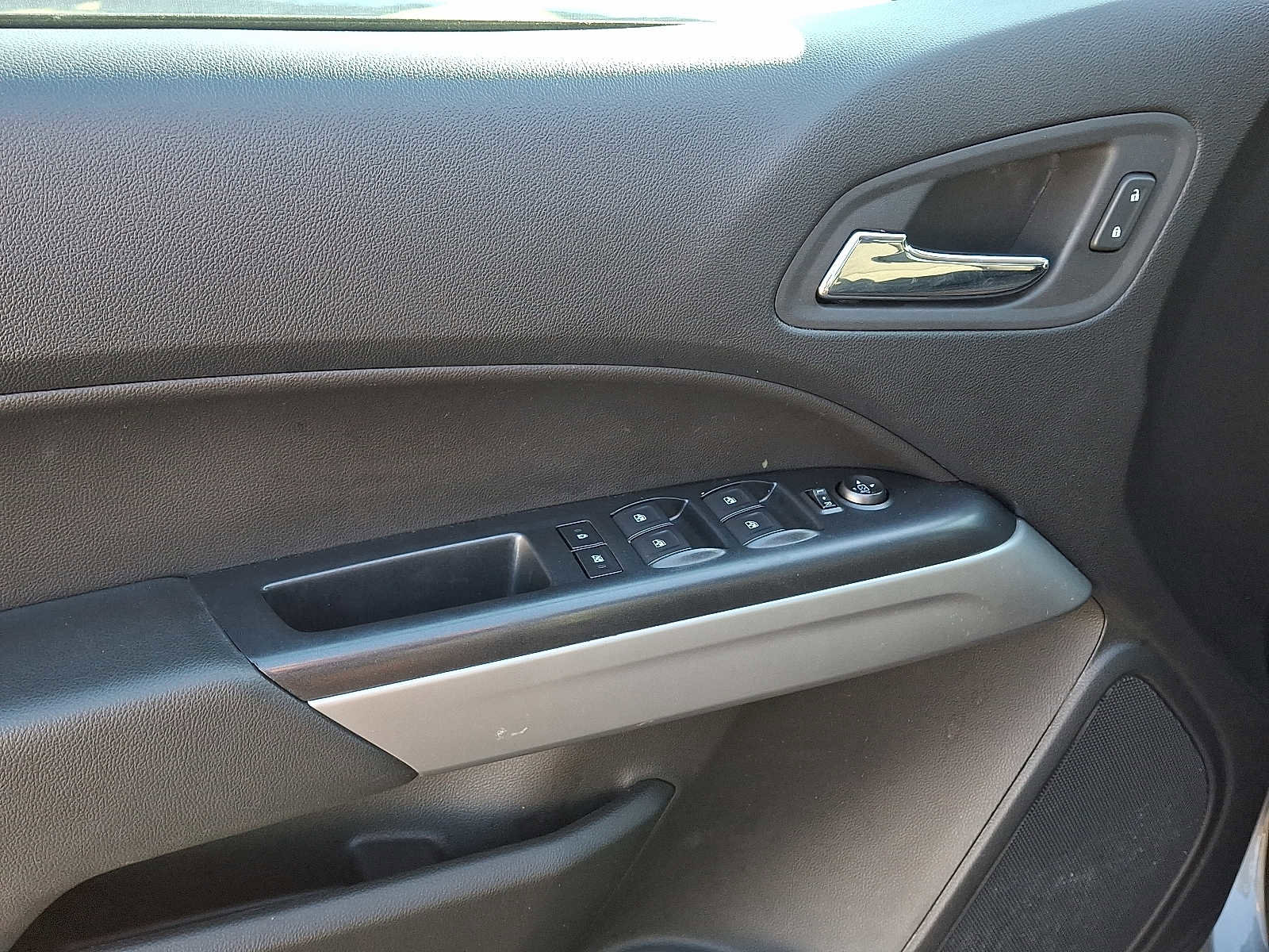 Certified 2022 Chevrolet Colorado LT w/ LT Convenience Package image 12