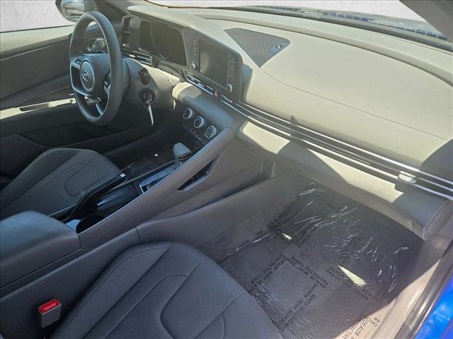 Used 2023 Hyundai Elantra SE FWD image 20