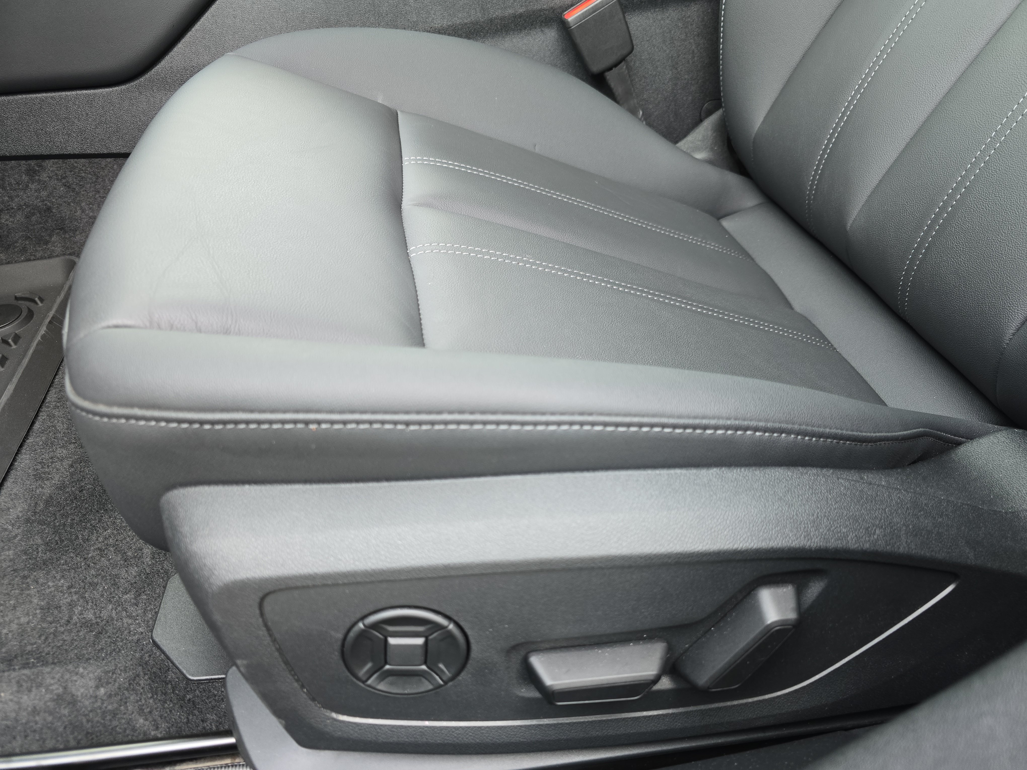 Certified 2025 Audi A5 2.0T Premium Plus w/ Premium Plus AWD/4WD image 28