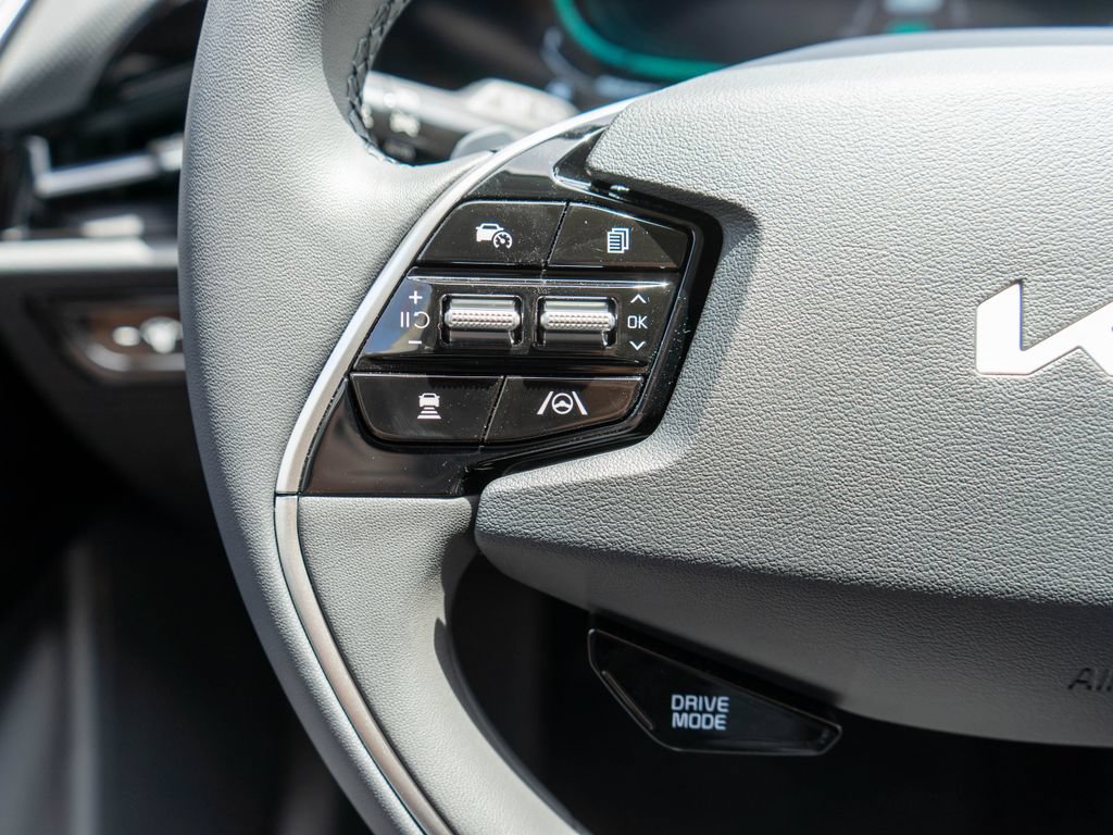 New 2026 Kia Niro EX FWD image 19