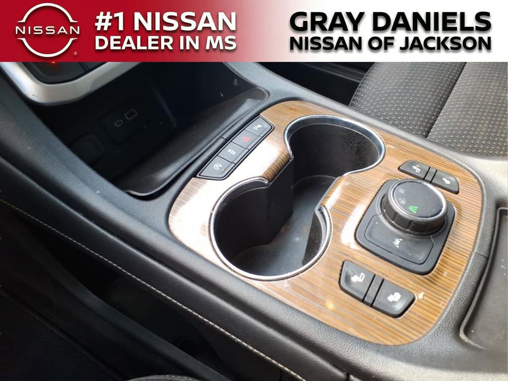 Used 2022 GMC Acadia SLE w/ Driver Convenience Package image 20