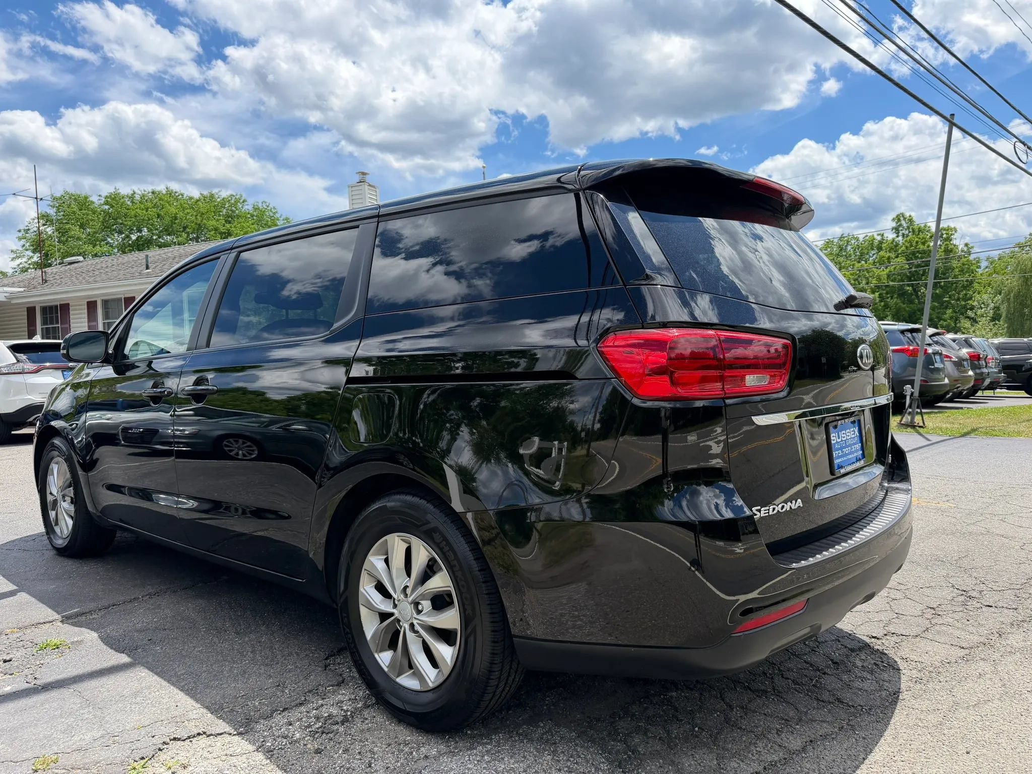 Used 2019 Kia Sedona LX FWD image 6