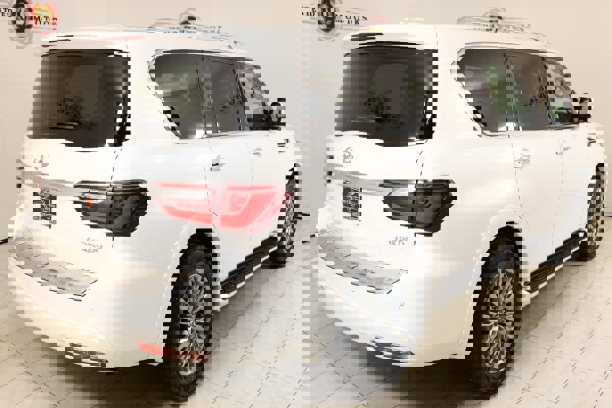 Used 2024 INFINITI QX80 Luxe image 3